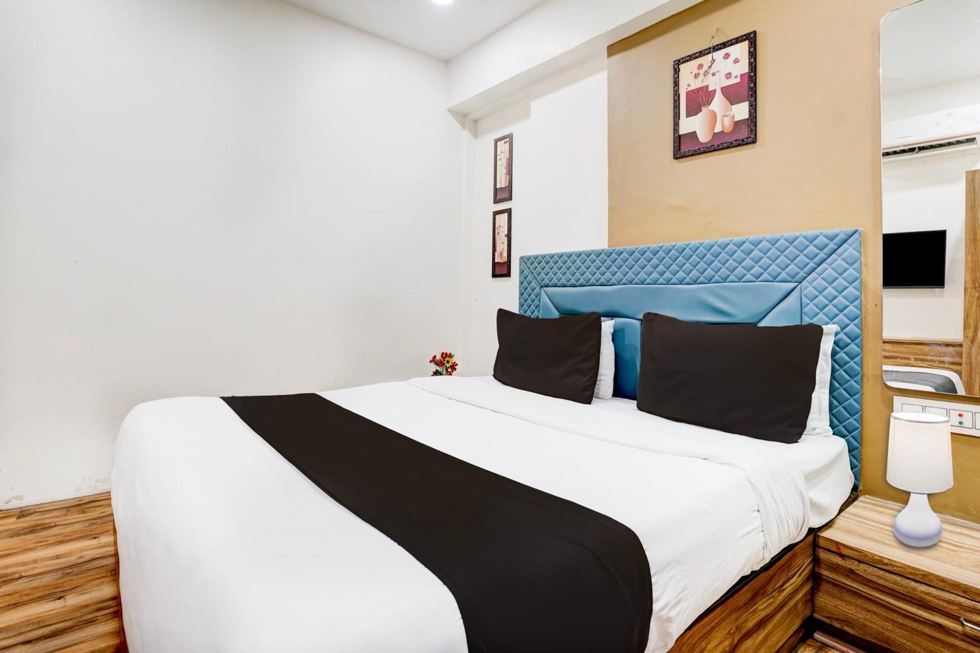 Super Collection O Vesu Surat Formerly Hotel Signature エクステリア 写真