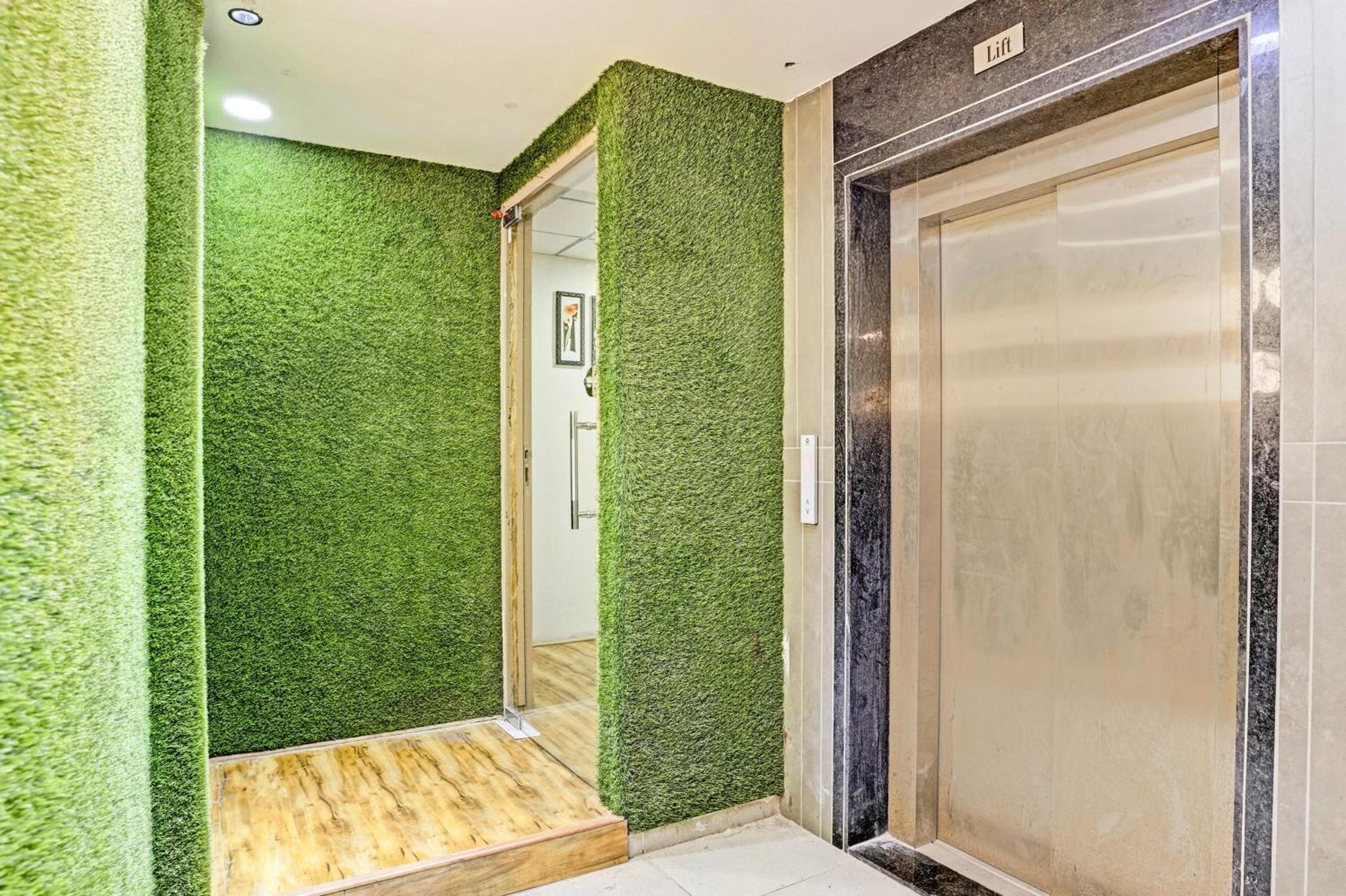 Super Collection O Vesu Surat Formerly Hotel Signature エクステリア 写真