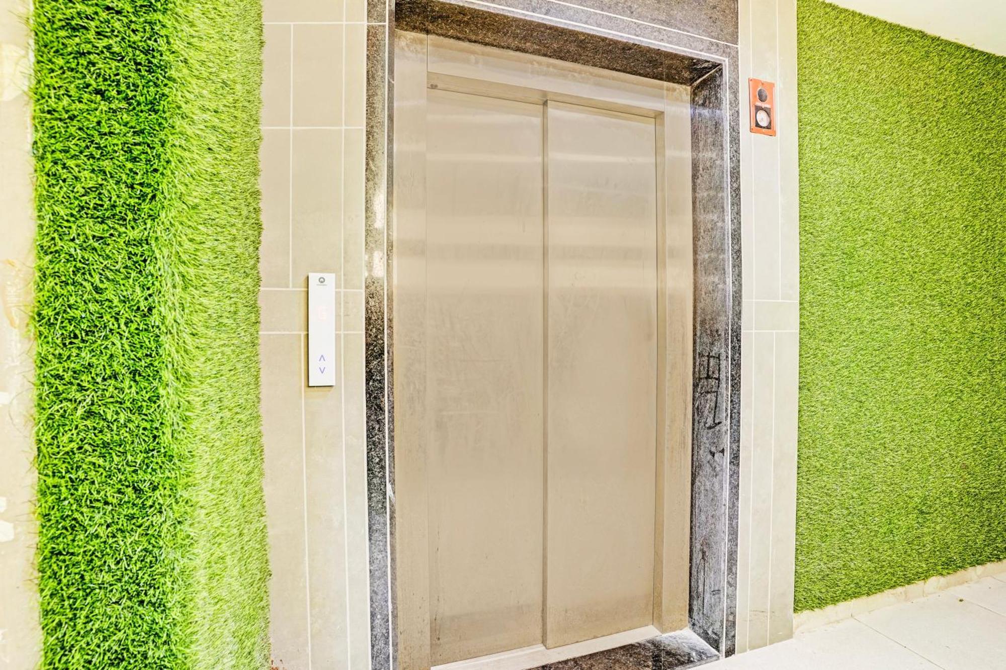Super Collection O Vesu Surat Formerly Hotel Signature エクステリア 写真