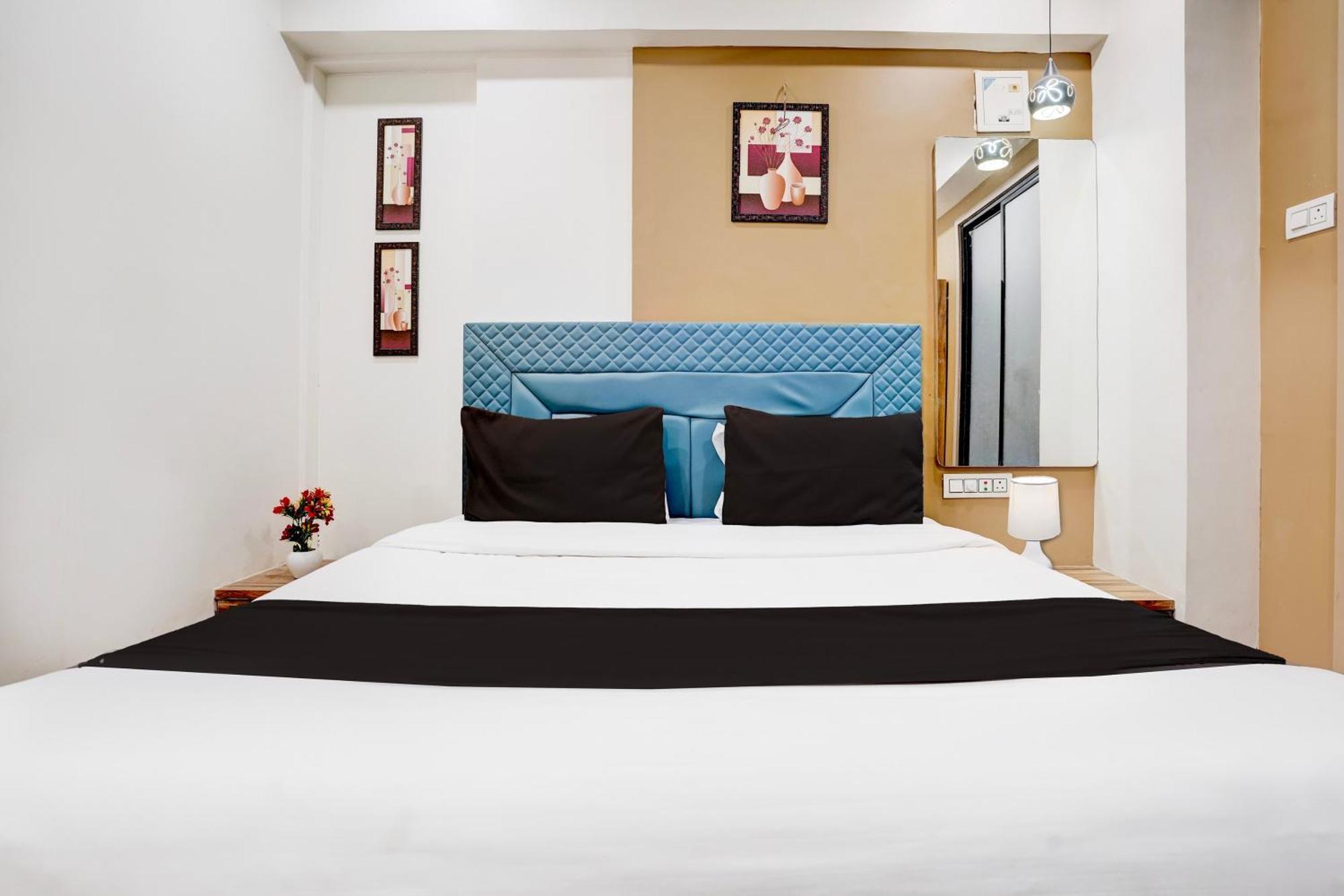Super Collection O Vesu Surat Formerly Hotel Signature エクステリア 写真